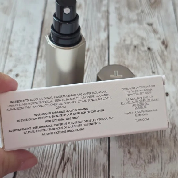 TUMI Signature Experience Collector 0.25 fl oz - Picture 4 of 4